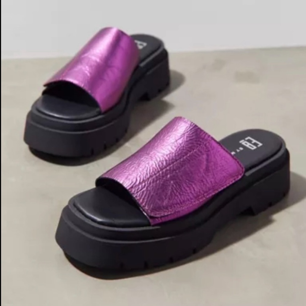 MIISTA LIESE PLATFORM SANDALS 
SIZE 36 (US 6) BNWOT! NEVER WORN!!💜🔥💜🔥